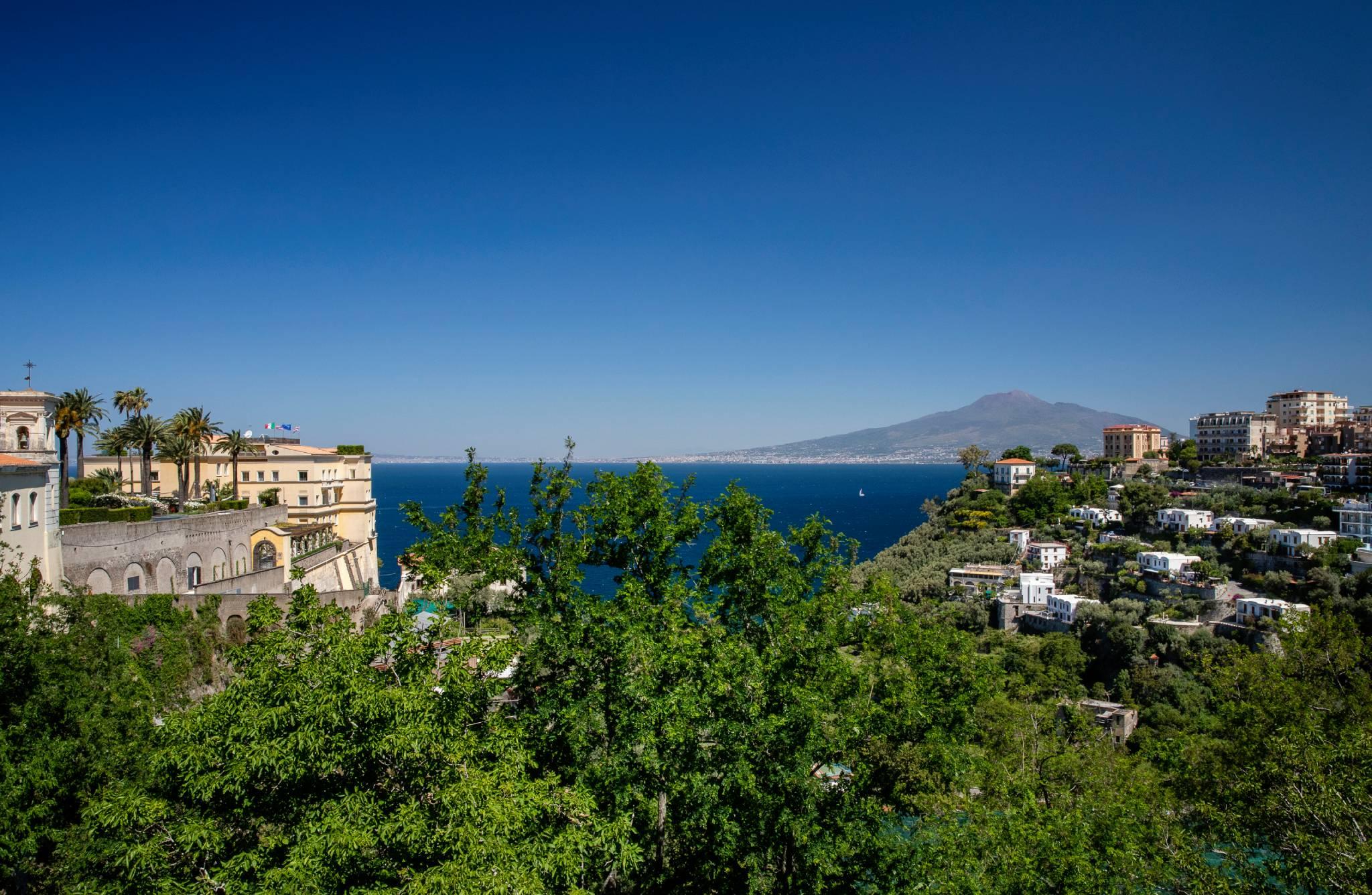 Cruise from Sorrento to Capri