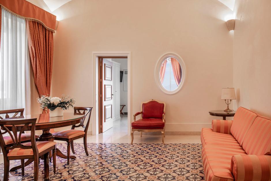 Suite Zeuxo