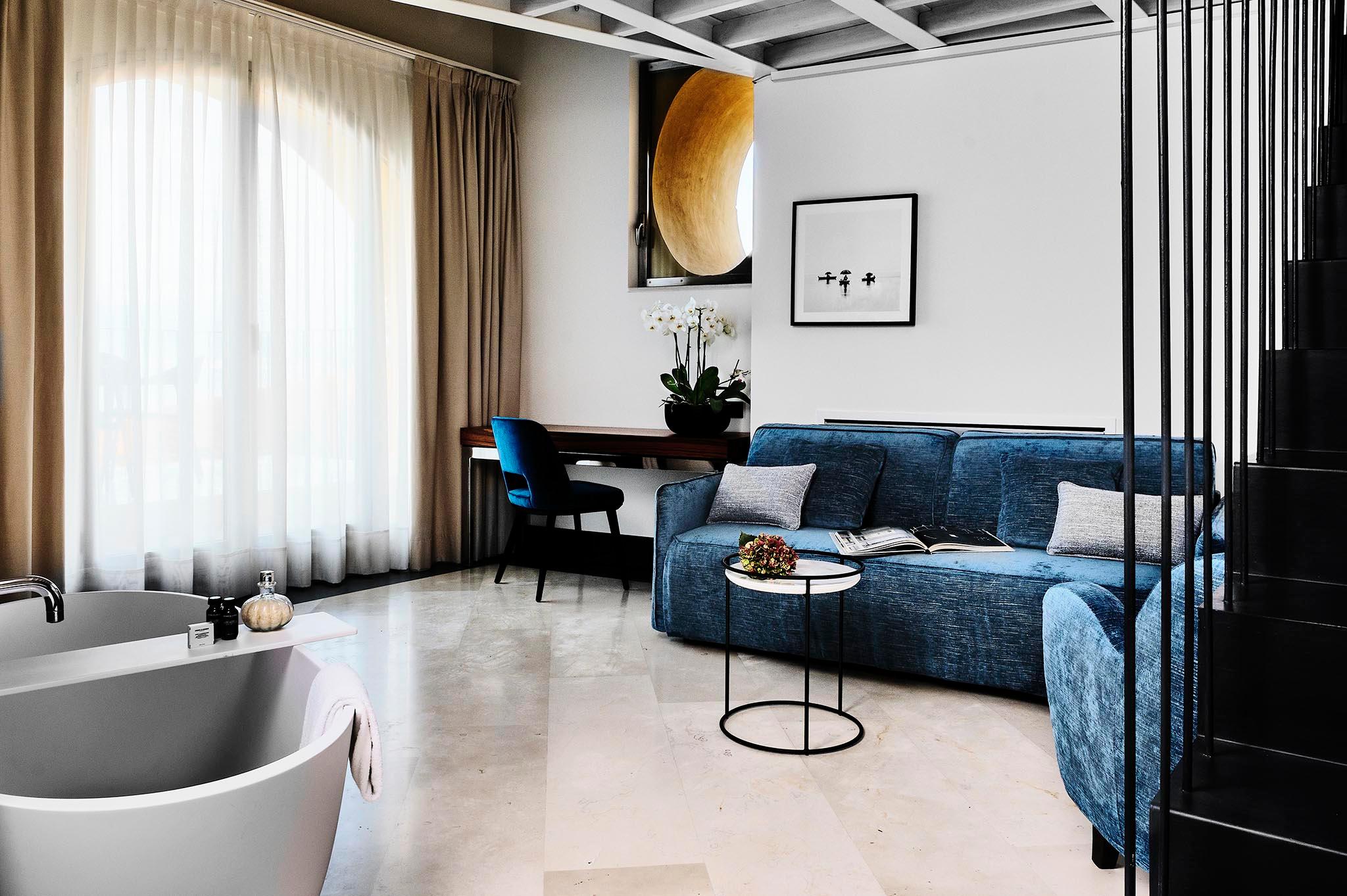 Corner Suite