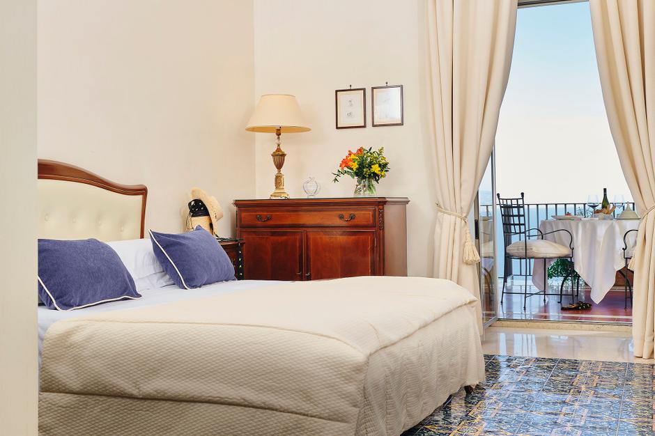 Deluxe rooms